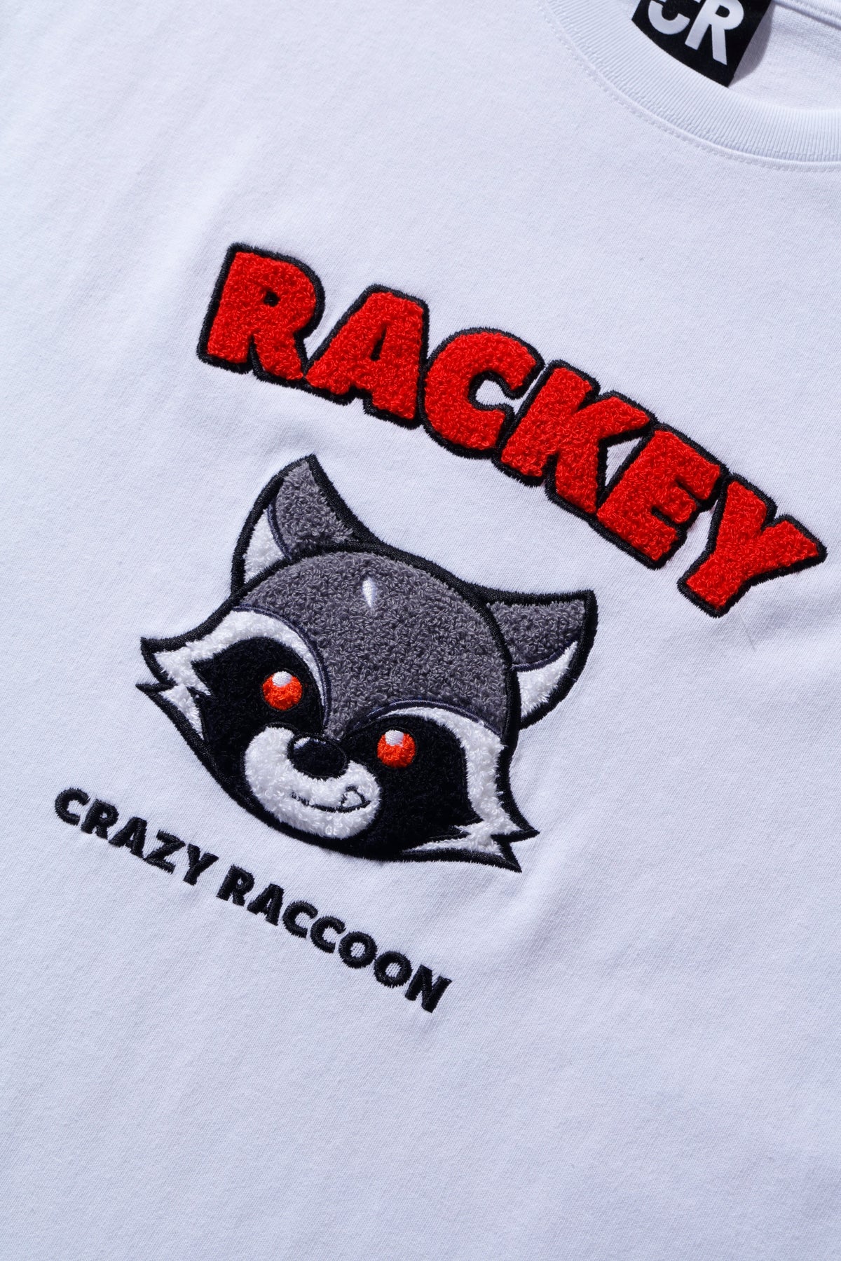 Thien Rackey RACKEY CHENILLE EMBROIDERY TEE WHITE – CRAZY RACCOON